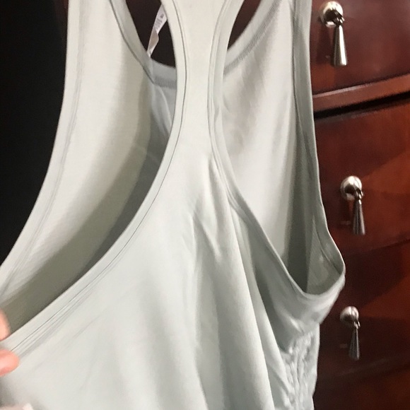 Lululemon Tank - Picture 3 of 5